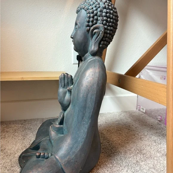 ✨ Tranquil 24” Buddha Statue ✨ - Picture 2 of 3